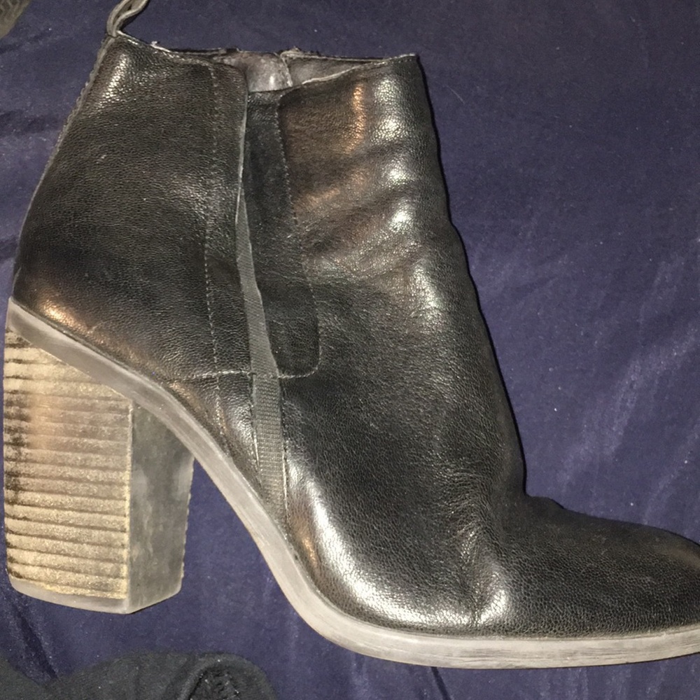 lucky brand booties